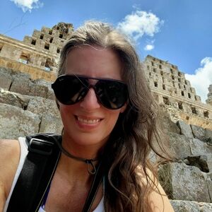 Meet your Posher, Kandi